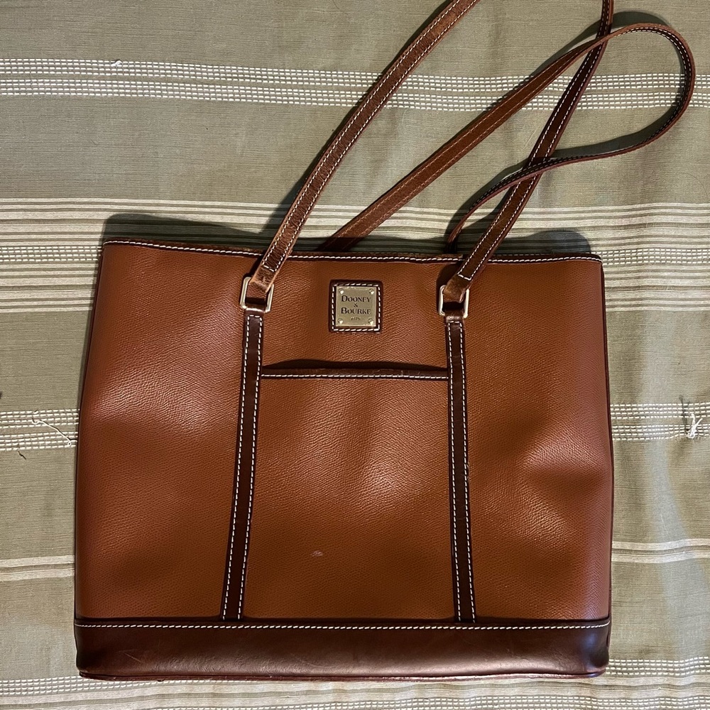 Dooney & Bourke Leather Tote Bag  **MOVING SALE EVERYTHING MUST GO**